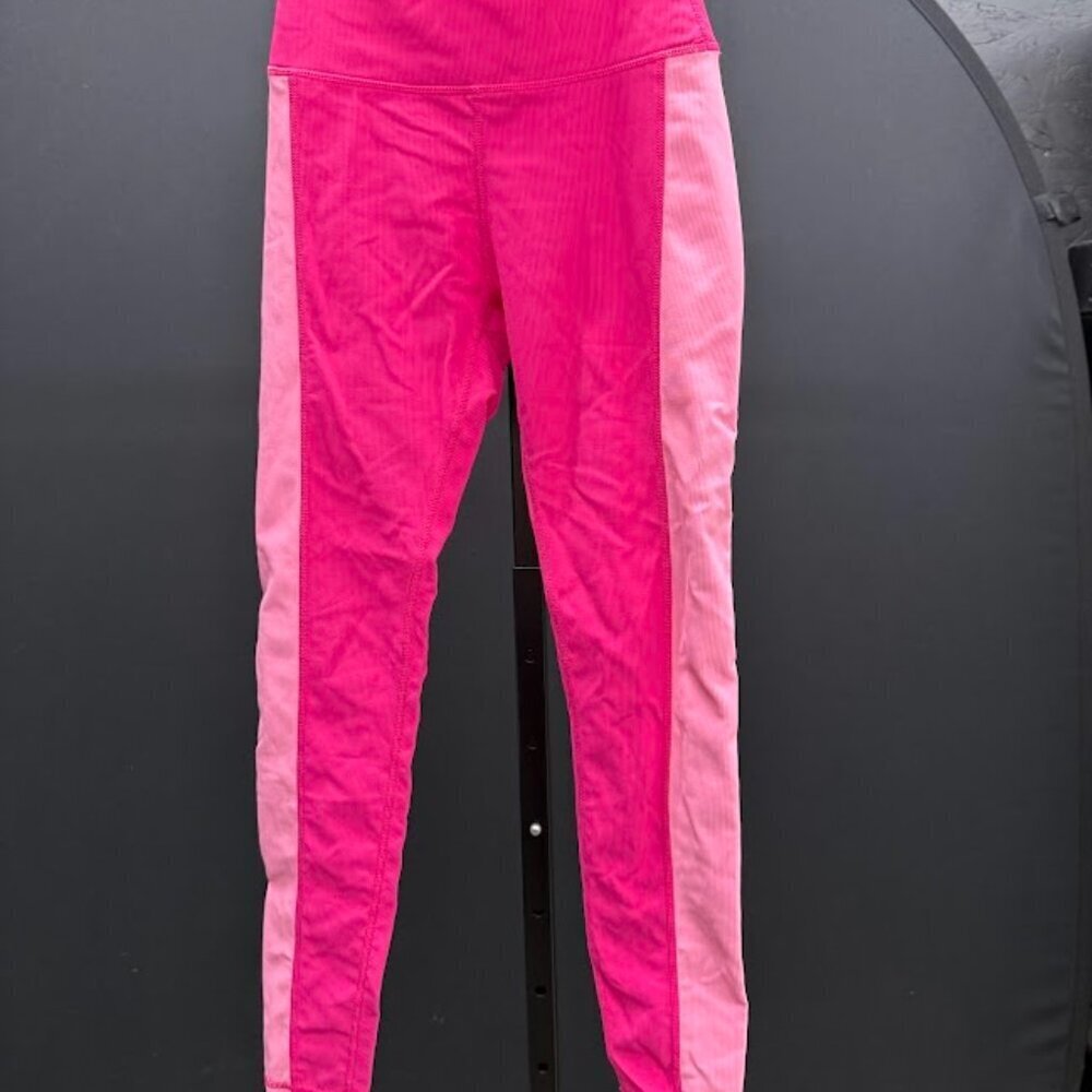 Wilo the Label Pink Two-Toned Ribbed Leggings